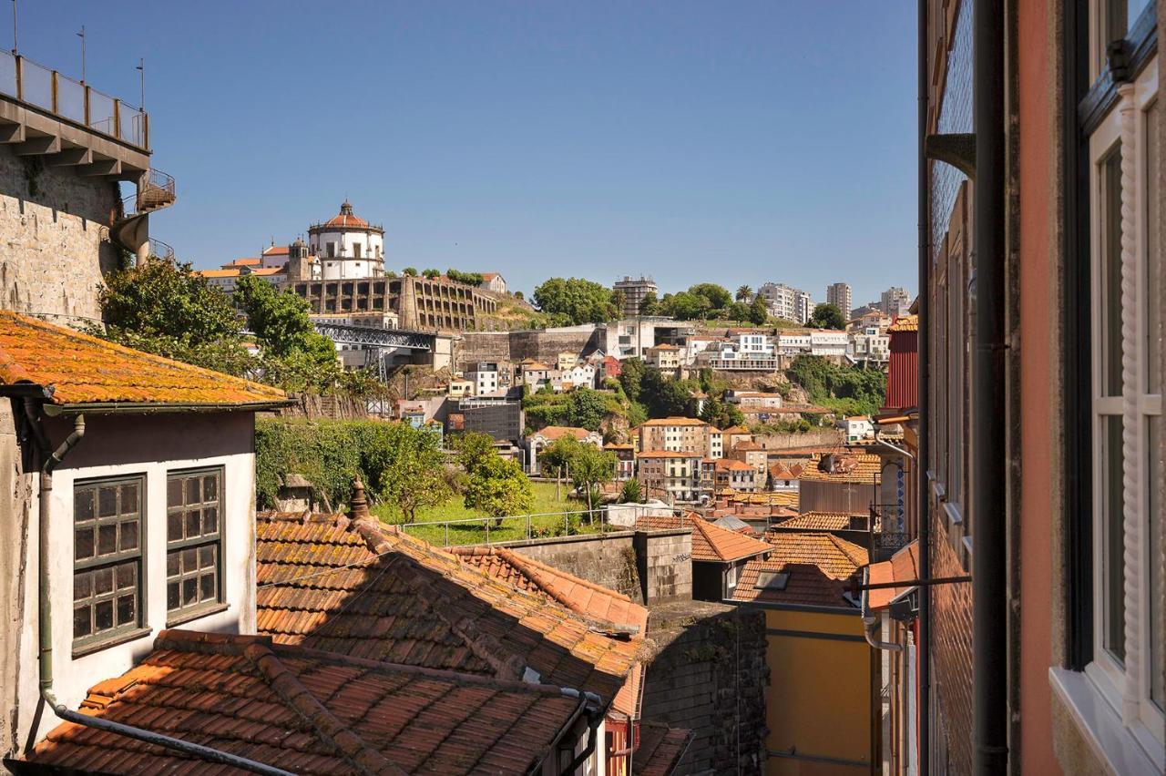 Ribeira Trendy Flat In Medieval Mercadores Street Porto Eksteriør billede