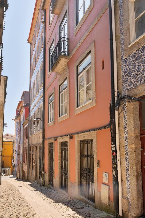 Ribeira Trendy Flat In Medieval Mercadores Street Porto Eksteriør billede